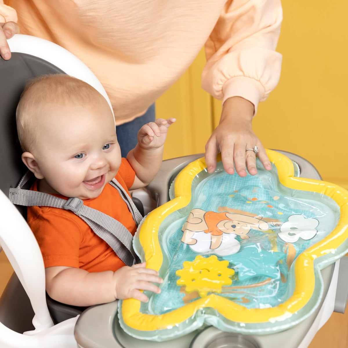 Bright Starts Disney Winnie the Pooh Once Upon A Tummy Time Water Mat (49 x 34.8 x 3.2 cm)