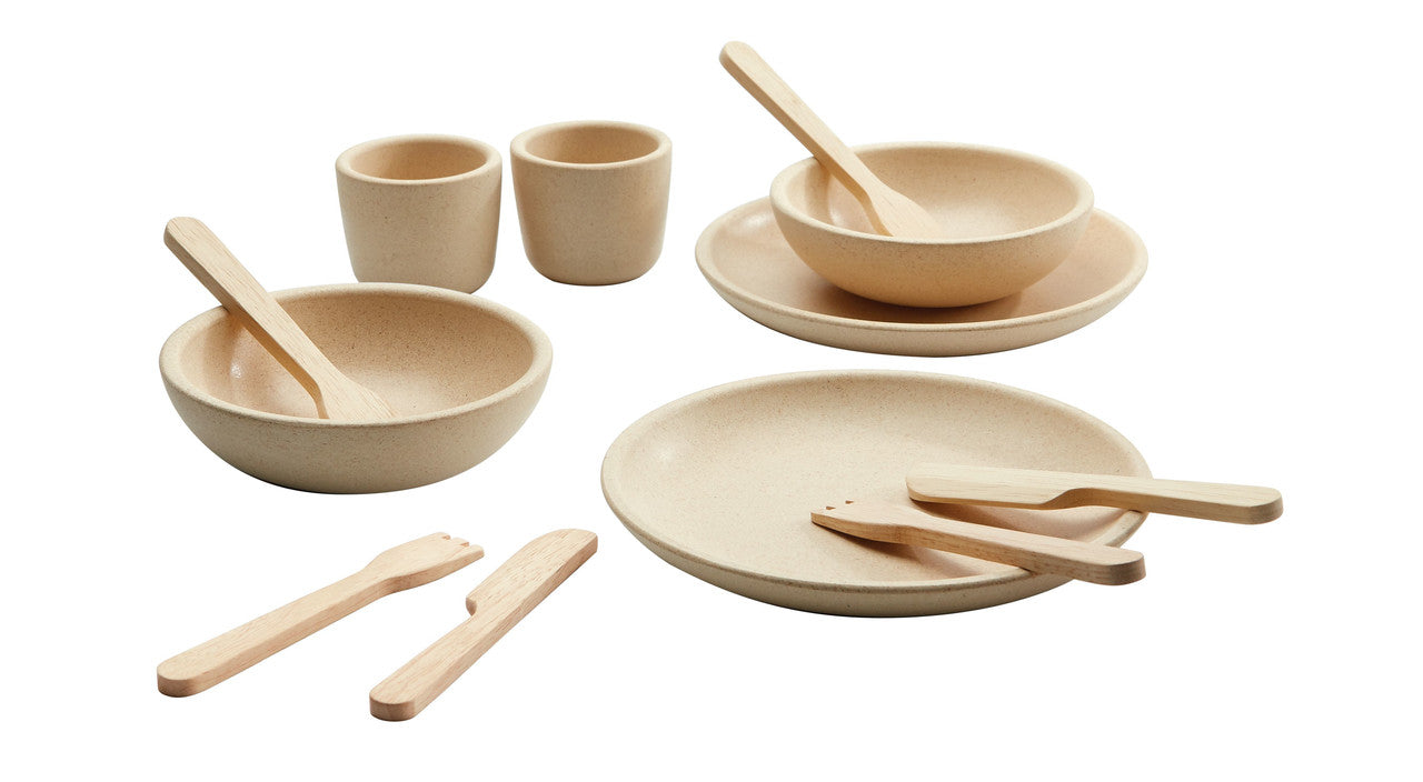 planToys Tableware Set — Wooden Pretend Play Dishes