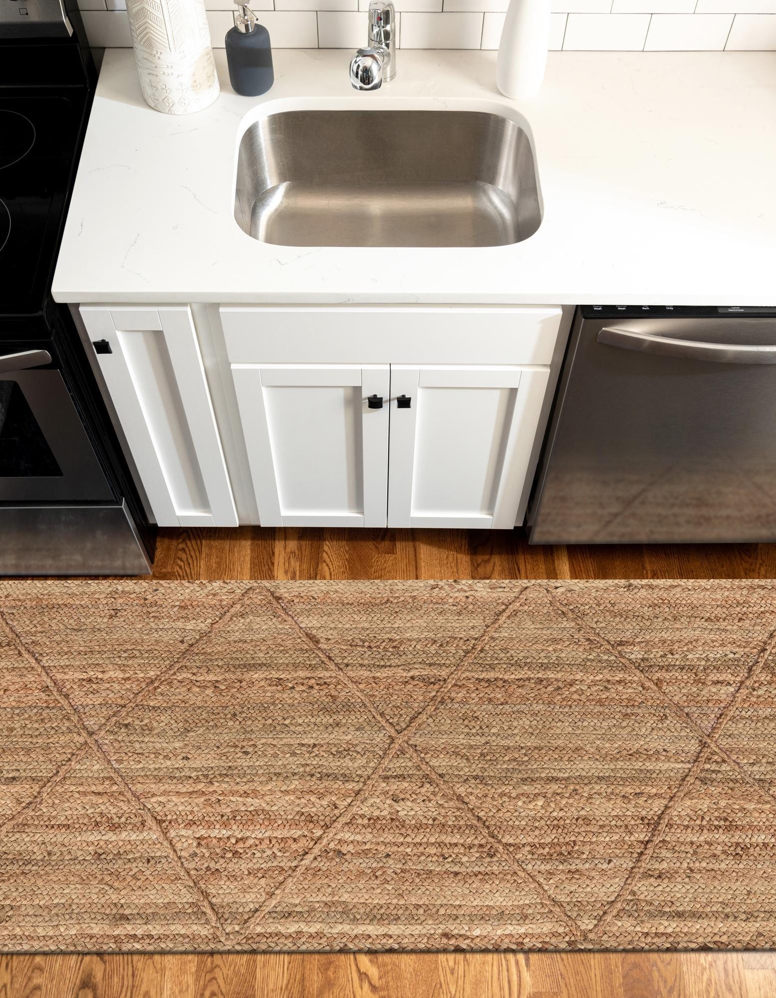 Natural Jute Area Rug with Handwoven Textured Pattern | Eco-Friendly Floor Carpet for Living Room & Home Décor
