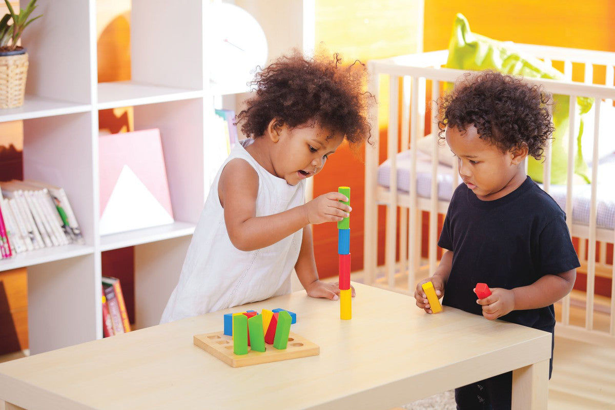 PlanToys Geometric Peg Board