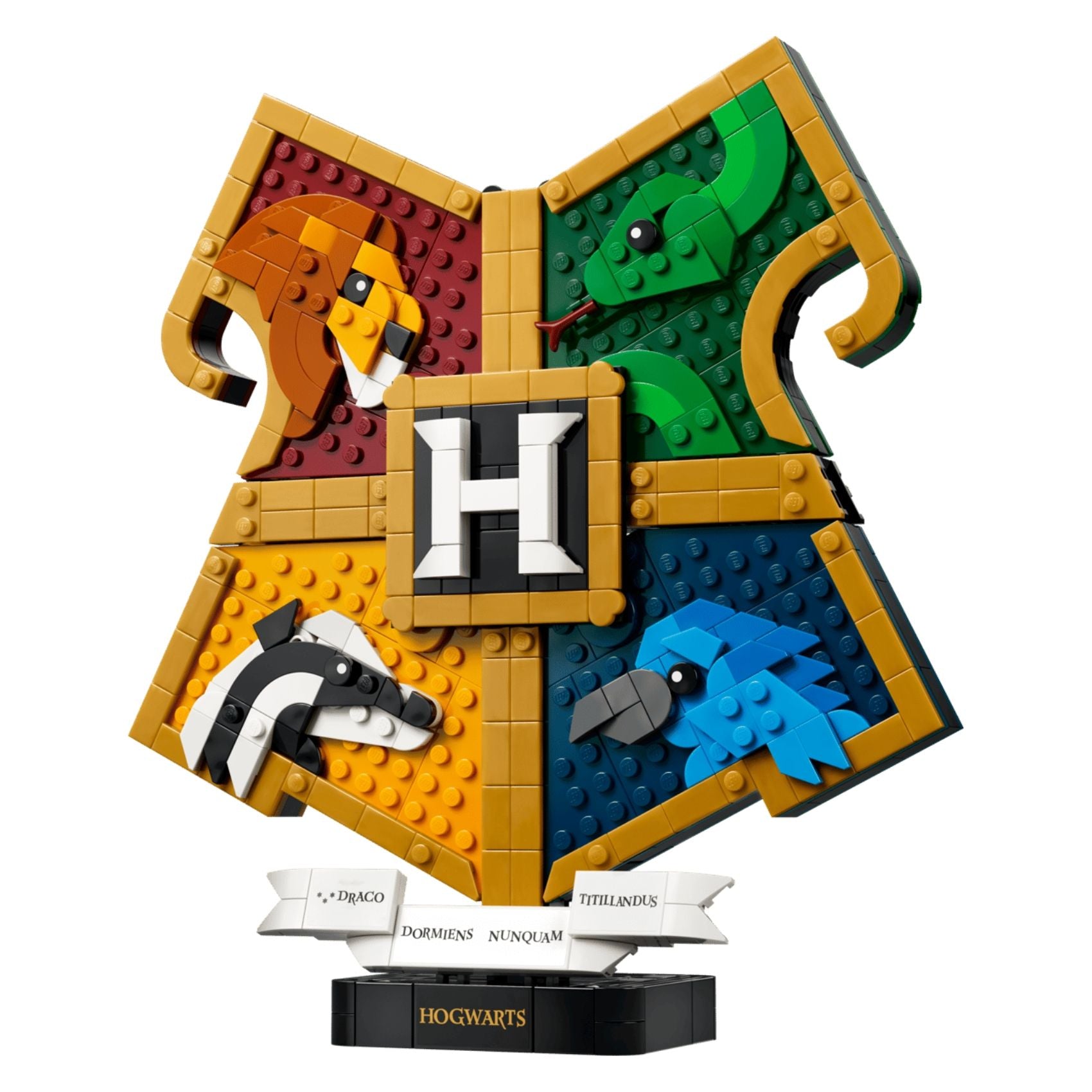 LEGO Harry Potter 76462 Hogwarts House Crest Building Toy Set, 545 Pieces for Girls and Boys Ages 12 Years and Above