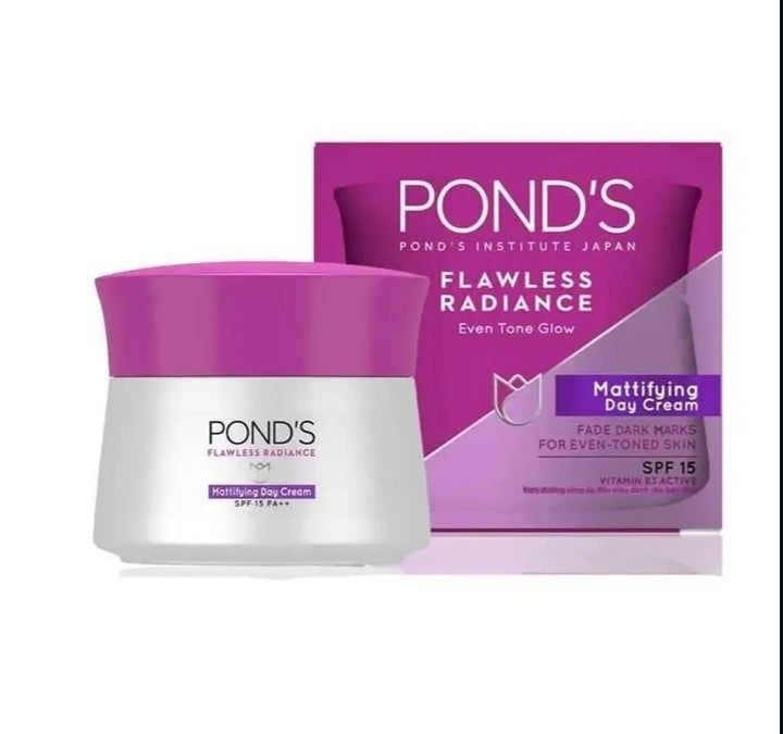 Pond’s Flawless Radiance Even Tone Glow Mattifying Day Cream