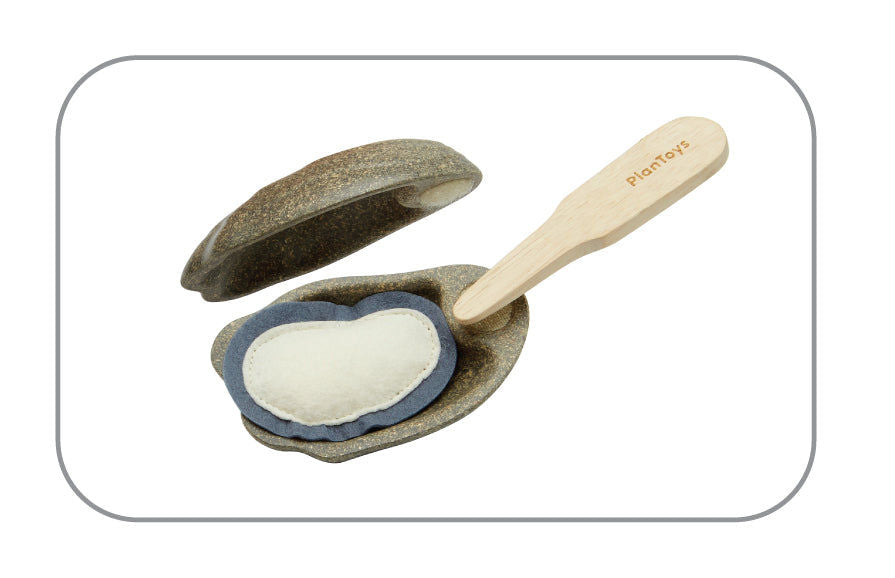 PlanToys Seafood Platter — Wooden Pretend Play Food Set