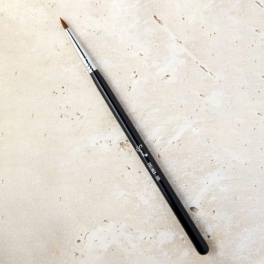 SIGMA BEAUTY E05 EYE LINER BRUSH