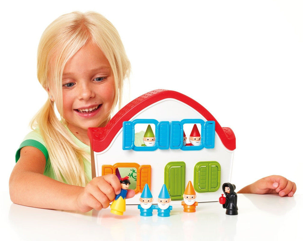 Smart Games Snow White — Preschool Puzzle Game