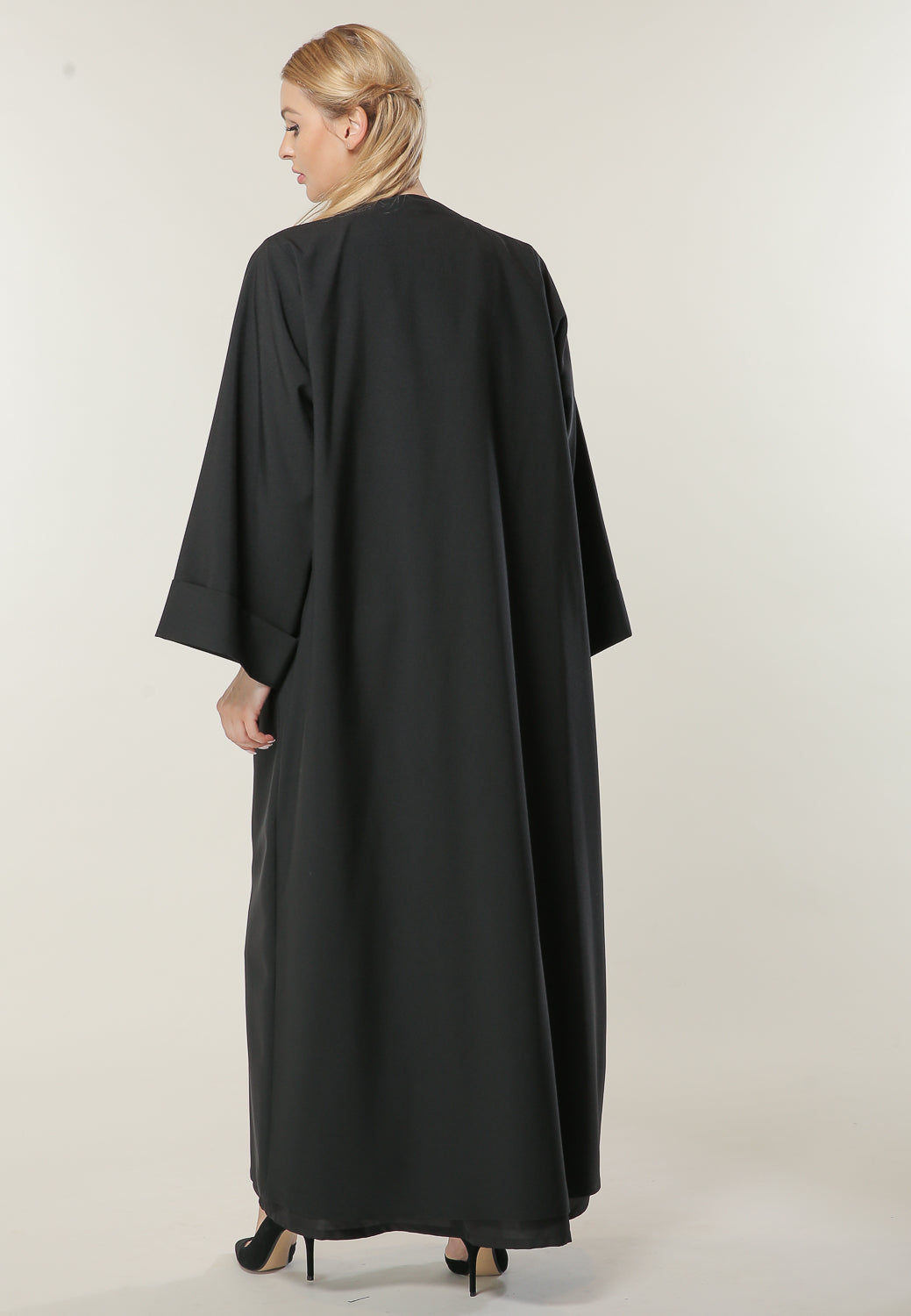 MOiSTREET Colorblock Casual Abaya with Button Detailing