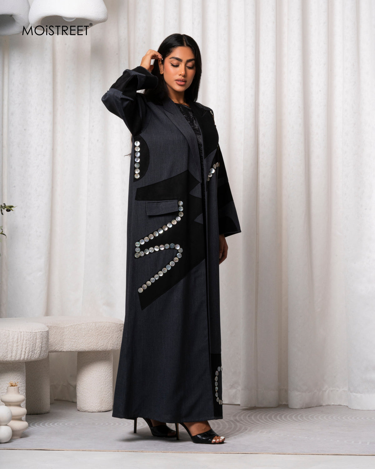 MOiSTREET Handmade Melange Abaya
