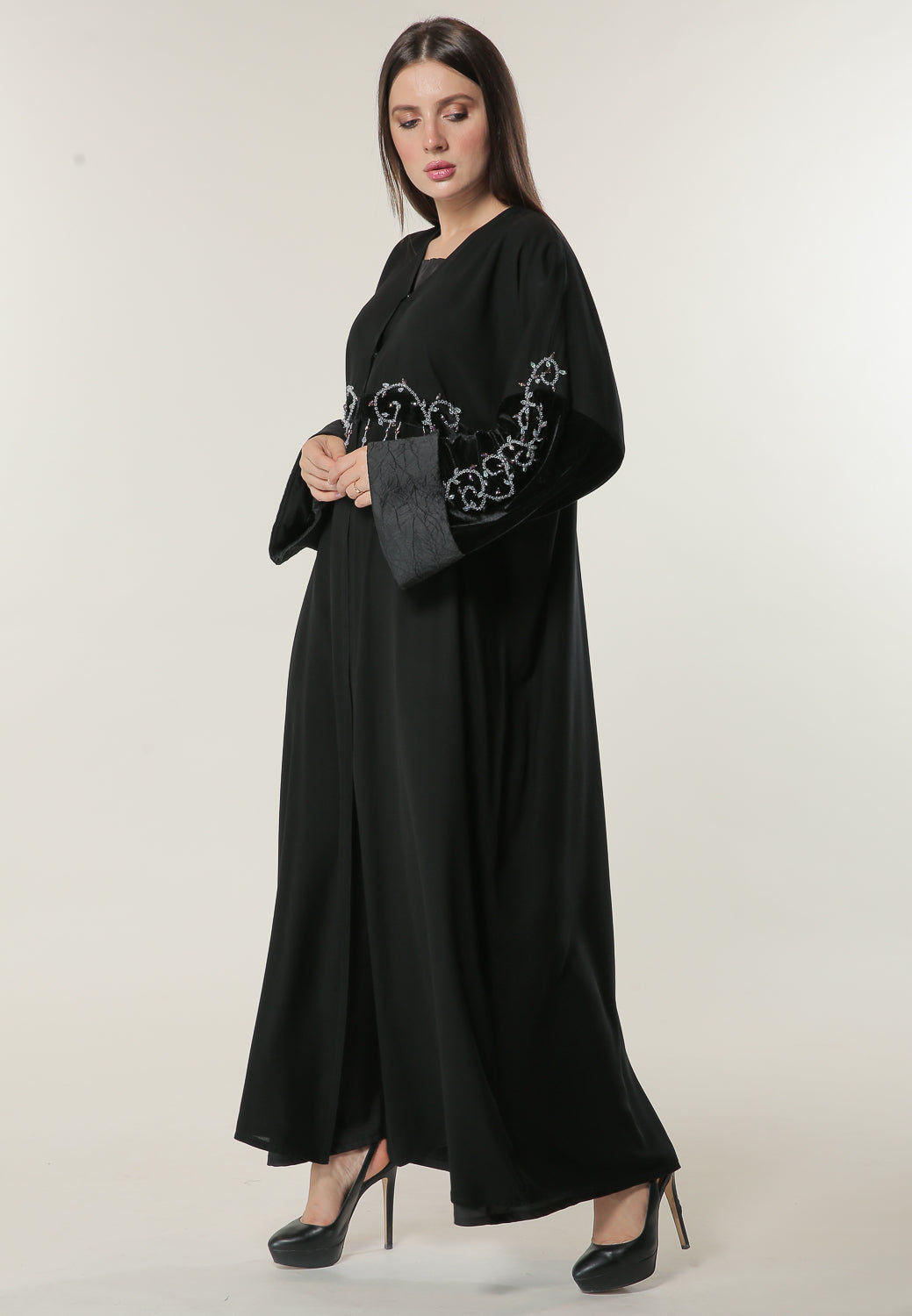 MOiSTREET Embellished Black Abaya with Handwork