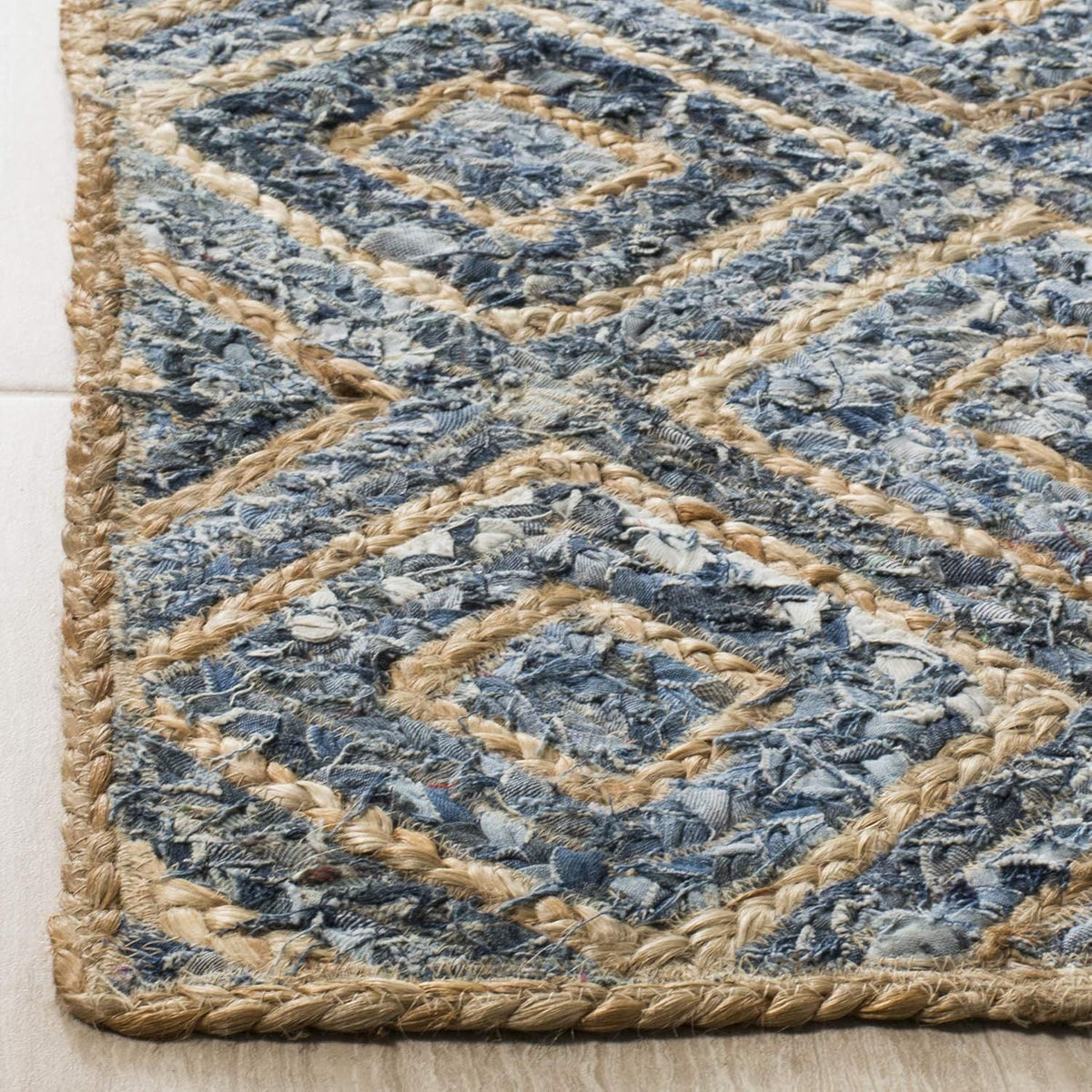 Round Denim & Jute Rug Blue Beige Diamond Pattern | Handwoven Natural Fiber Area Rug