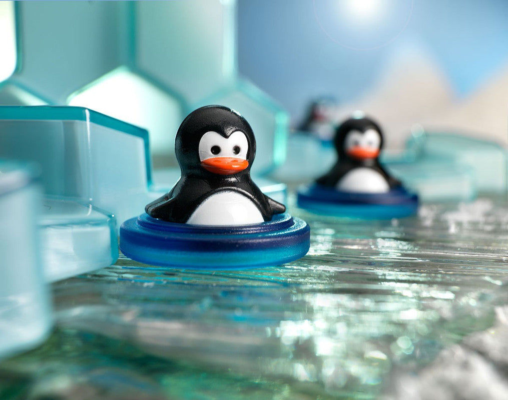 Smart Games Penguins Pool Party — 3D Puzzle Game