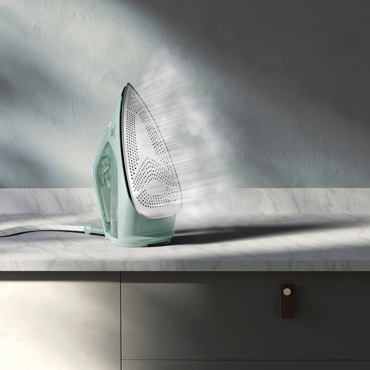 Electrolux Refine 700 Steam Iron 2300W, Linen Green, E7SI1-82LG