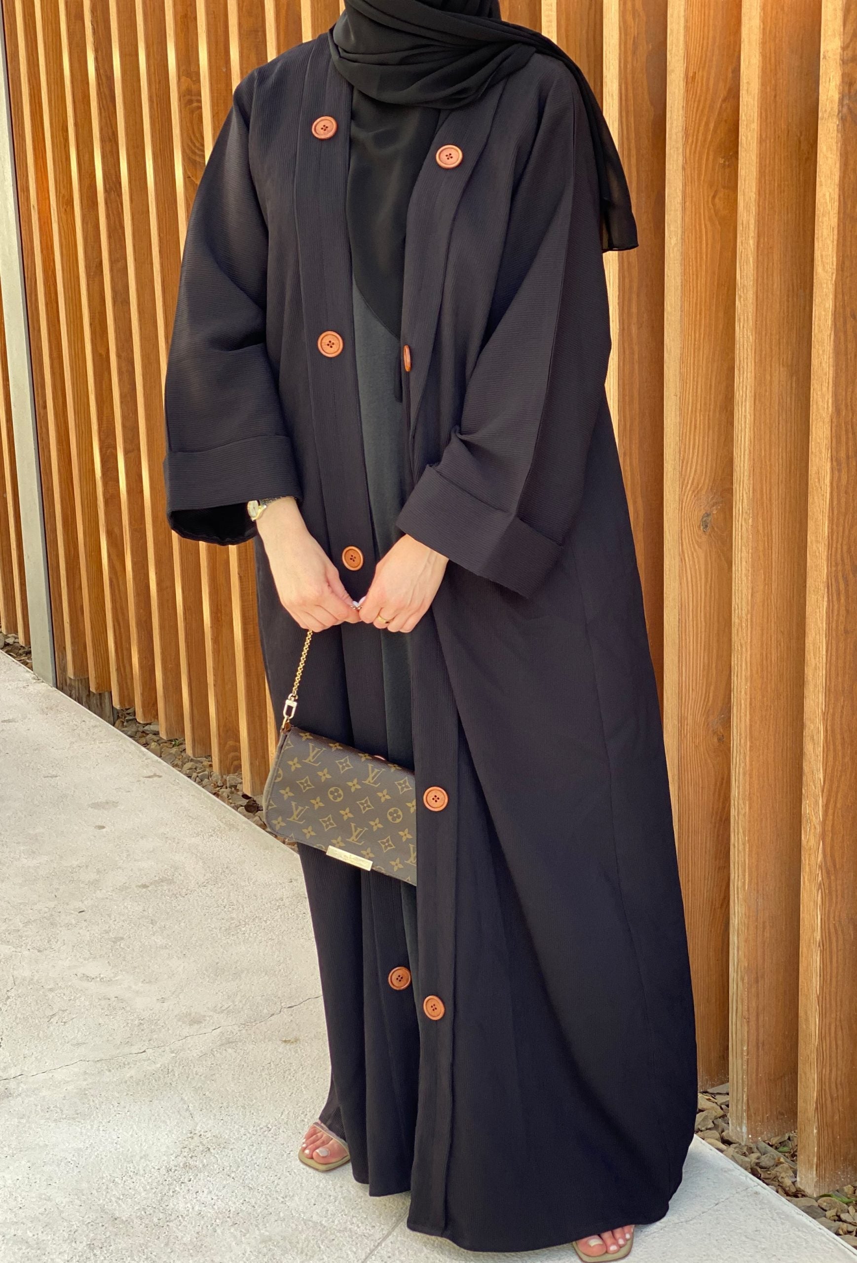 MOISTREET Black Abaya Set Comes with Under Dress and Sheila