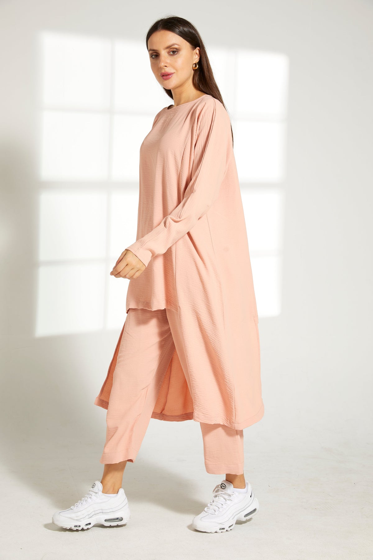 MOiSTREET Peach CEY Fabric Top And Pants Set