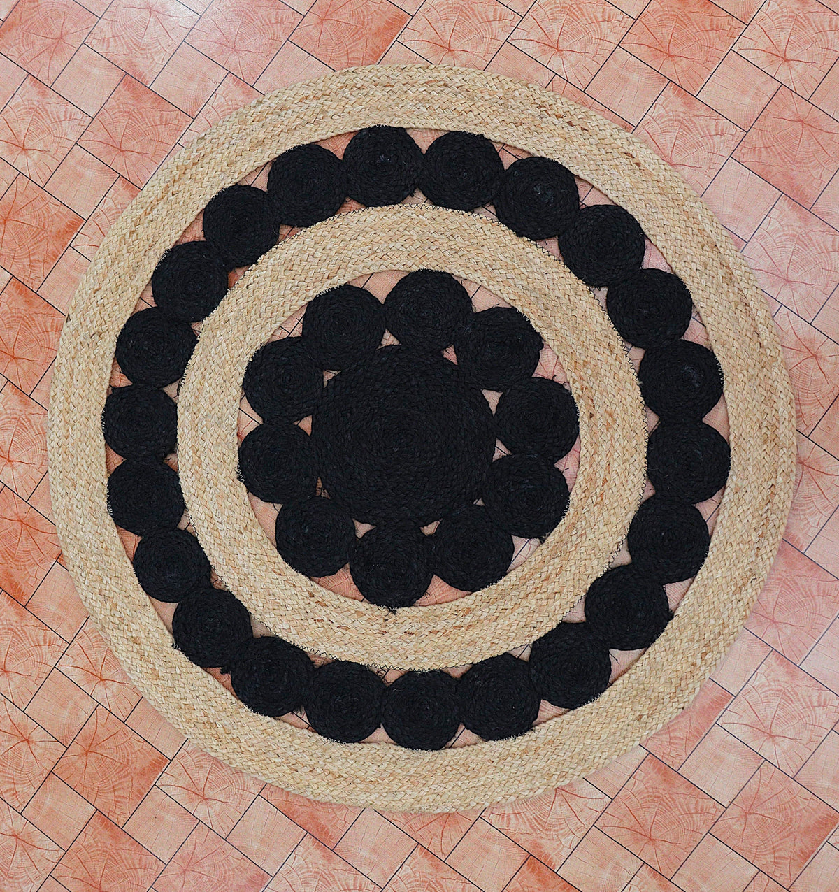 Round Jute Rug with Black Scalloped Pattern | Handwoven Natural Boho Carpet