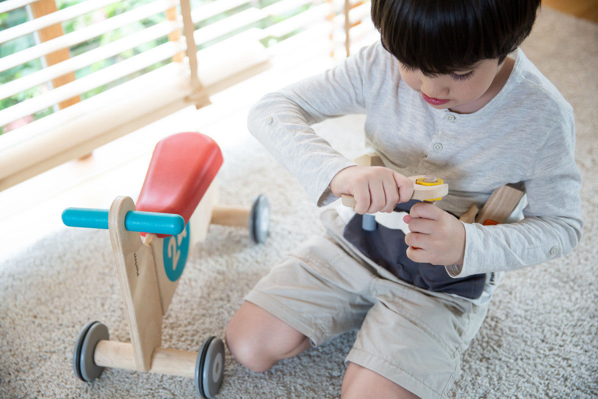 PlanToys Tool Belt — Wooden Pretend Play Set