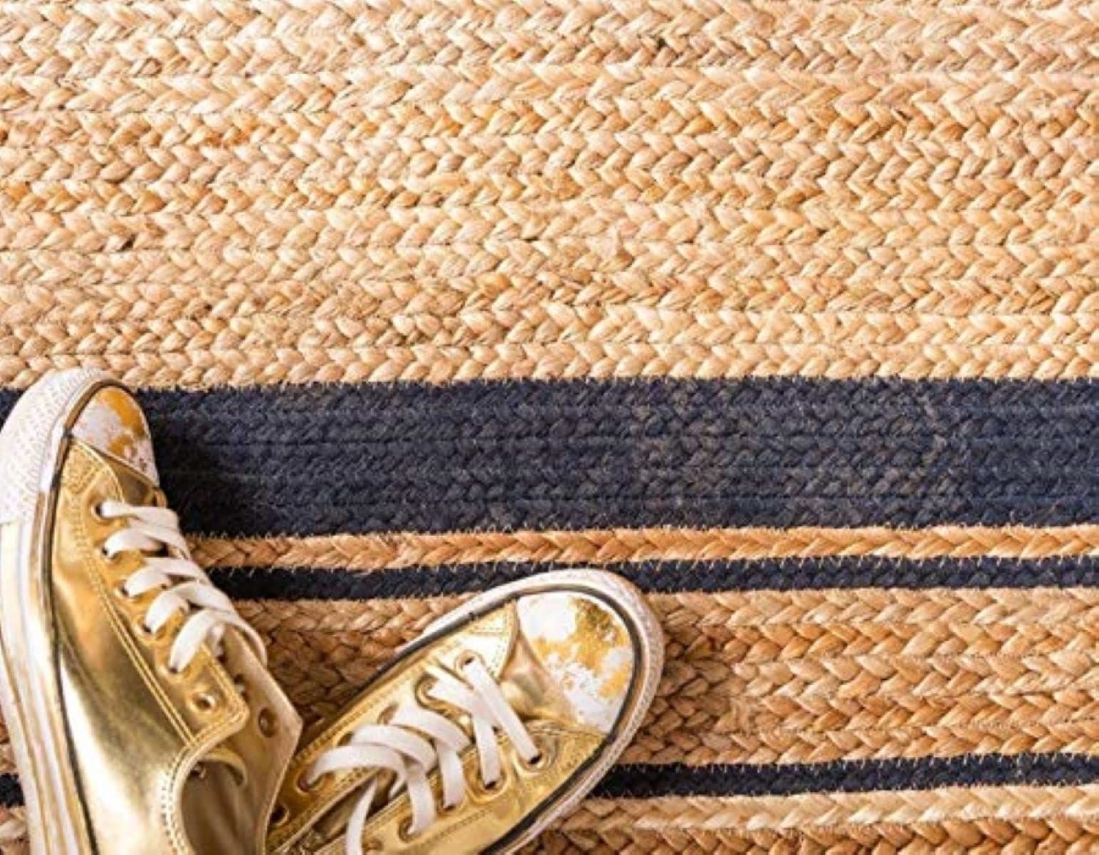AIESY® Beautiful Handwoven Jute Reversible Doormat for Home