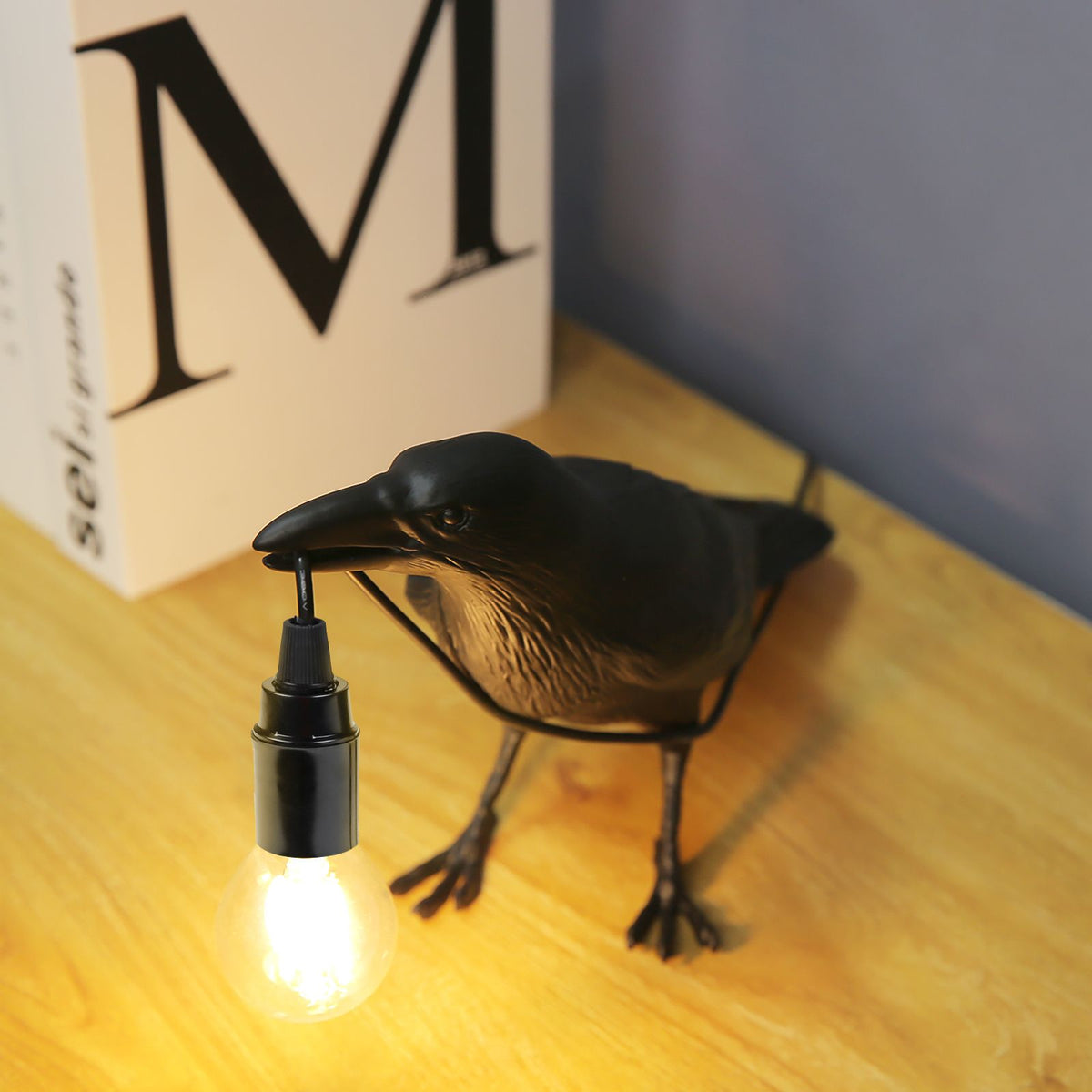 Bird Lamp Resin Crow LED Light Bedroom Wall Sconce Lamp Table Living Room Art Decoration