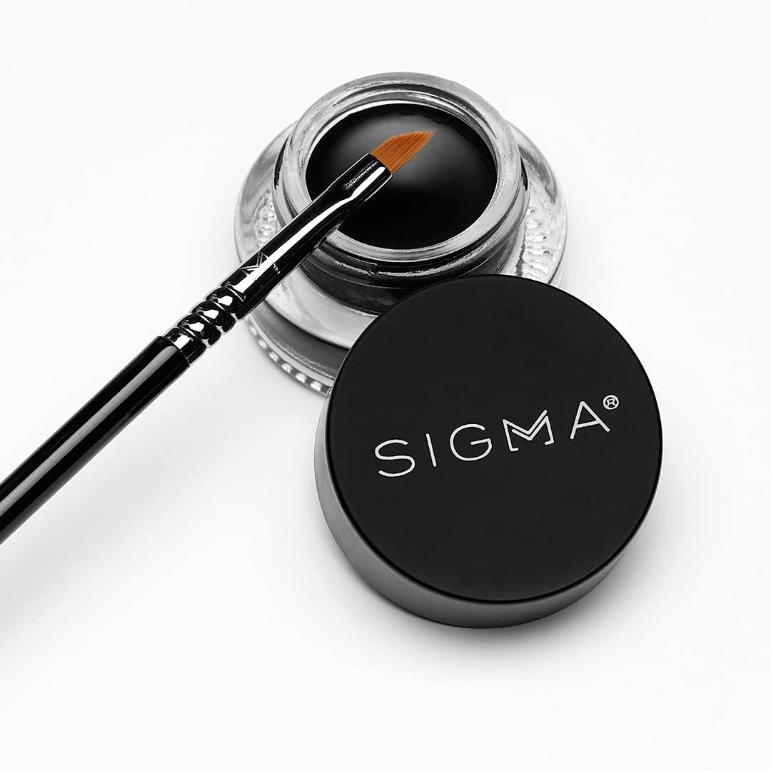 SIGMA BEAUTY E06 WINGED LINER BRUSH