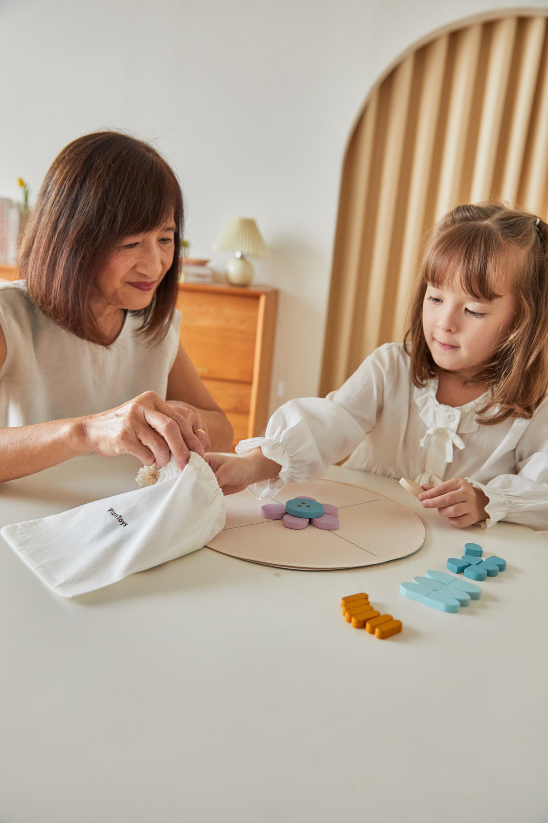 PlanToys Mandala — Wooden Pattern Building Set