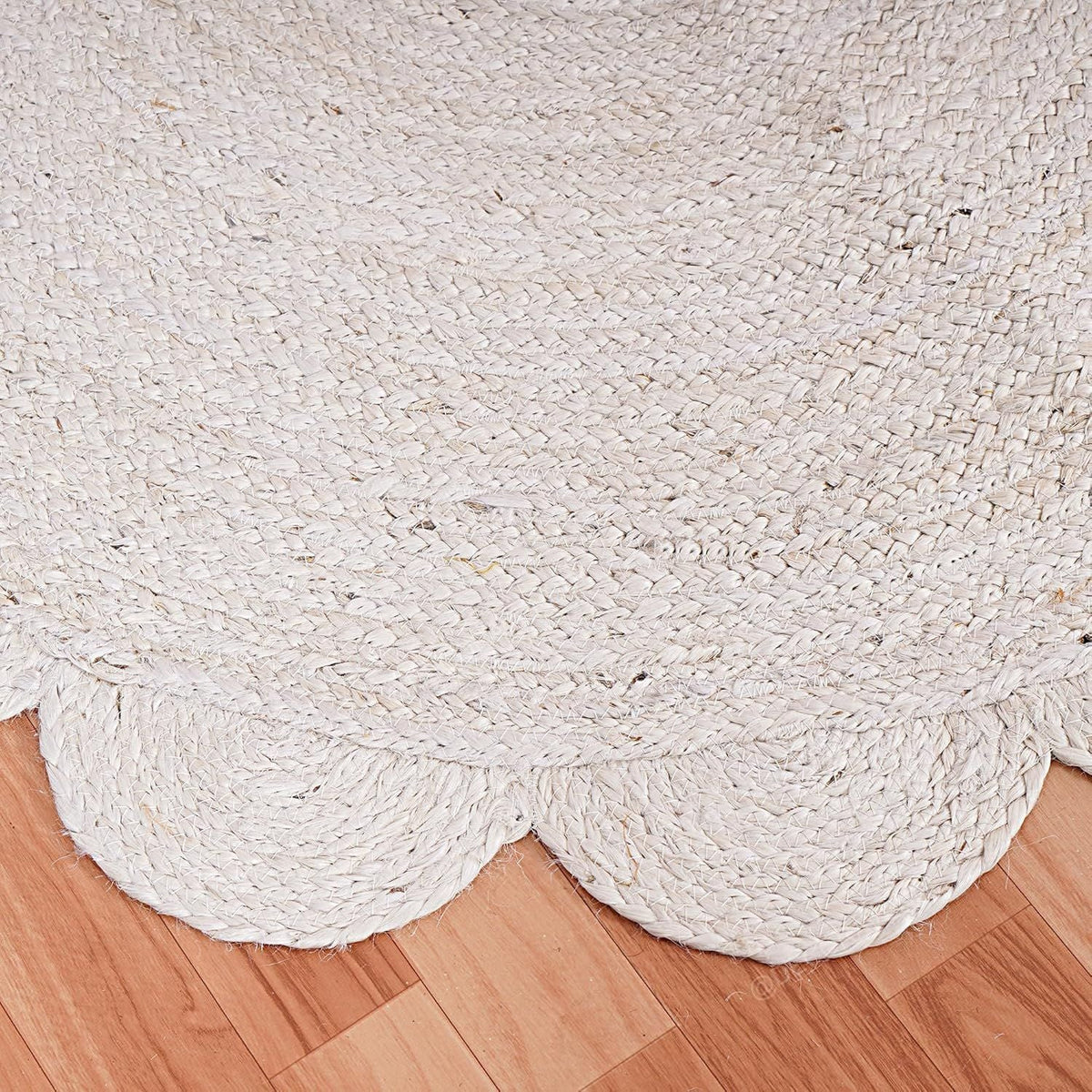 White Oval Jute Rug Scalloped Edge Handwoven Carpet | Natural Boho Floor Mat
