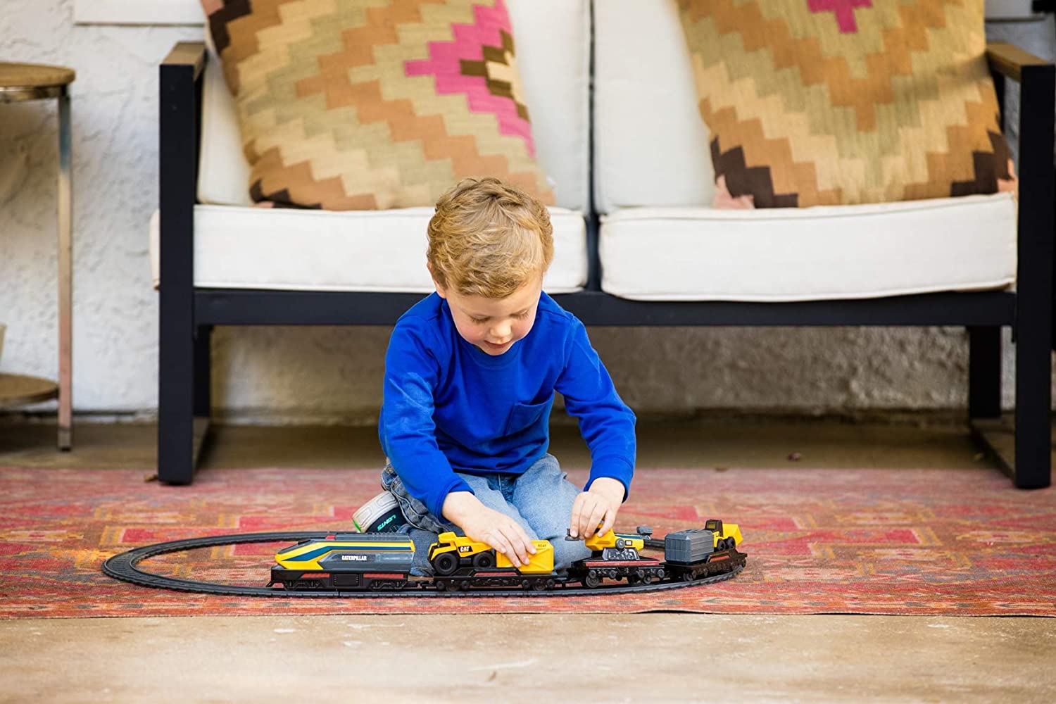 CAT LITTLE MACHNE POWER TRUCK TRAIN SET