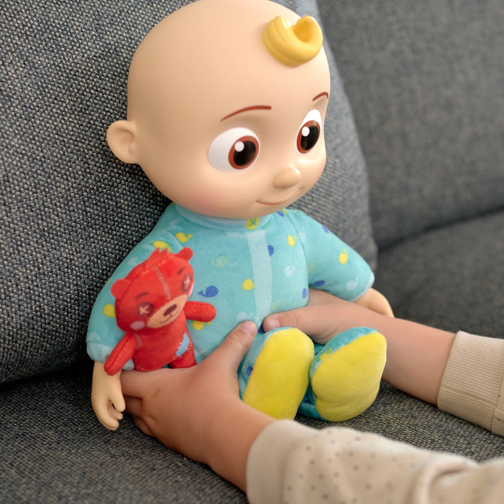 COCOMELON DOLL ROTO BEDTIME JJ