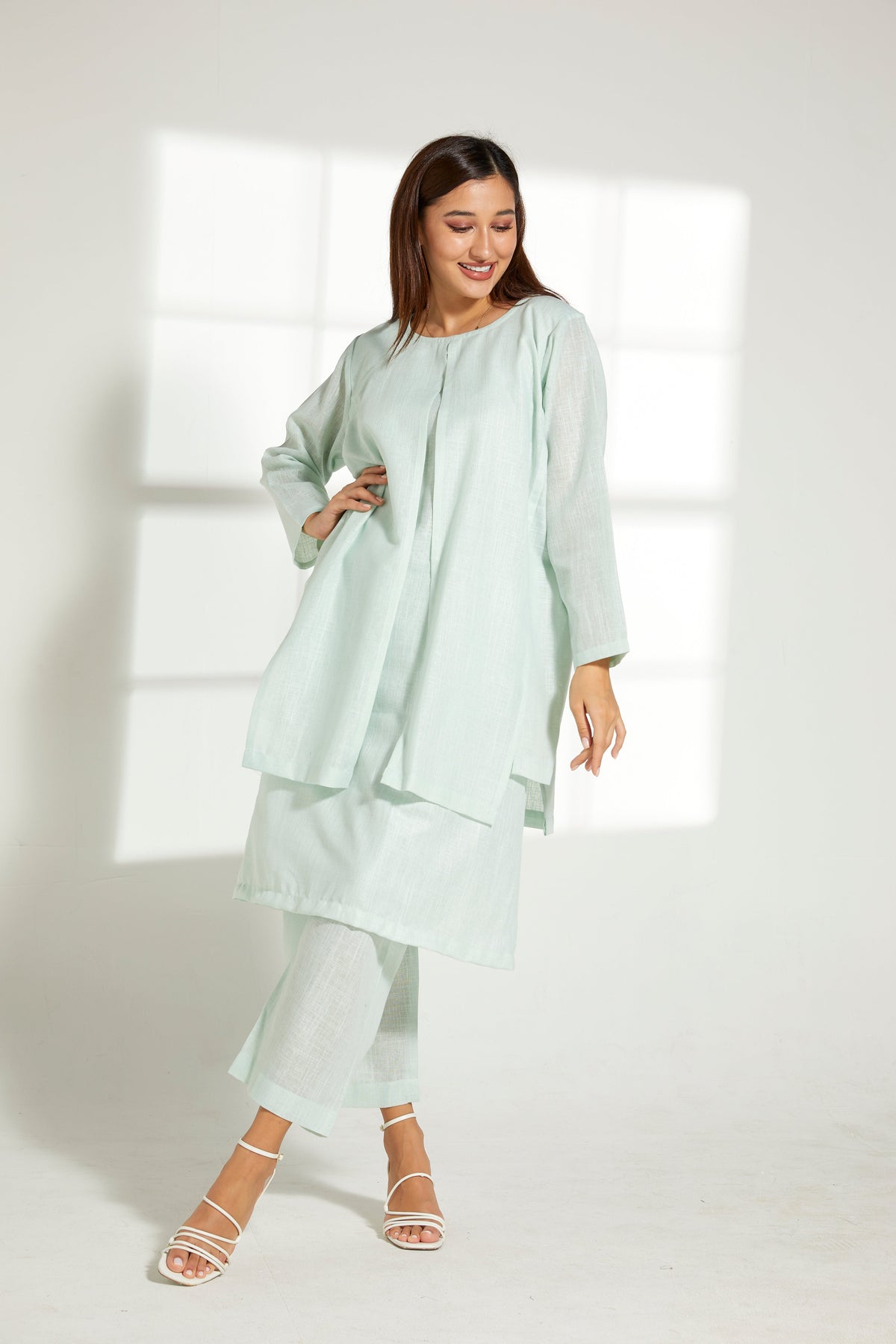 MOiSTREET Sea Green Linen Fabric Top and Pants Set