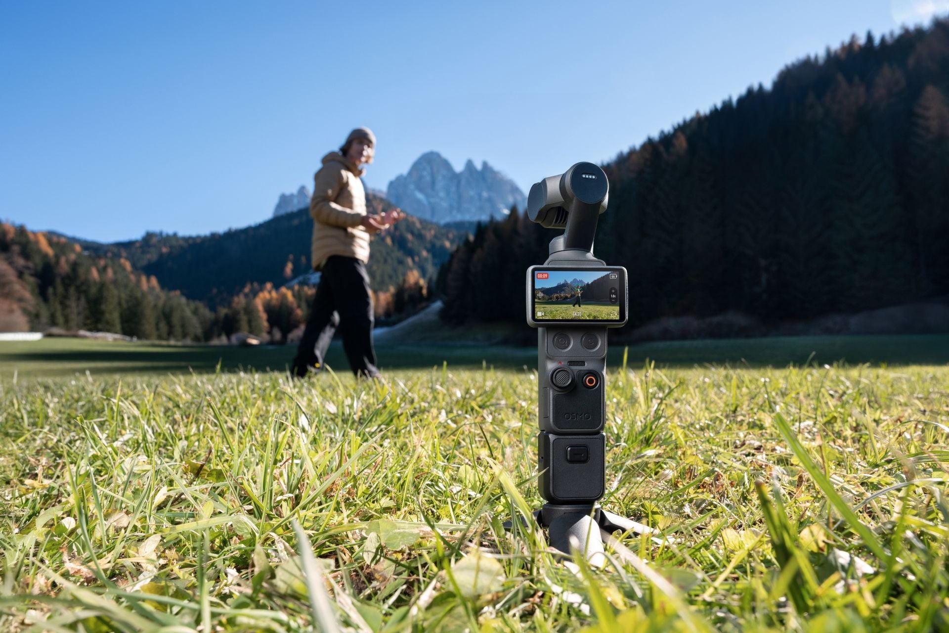 DJI Osmo Pocket 4 Creator Combo Handheld Gimbal Camera, 1" CMOS, 4K/240fps, 107GB Storage, Creator Kit