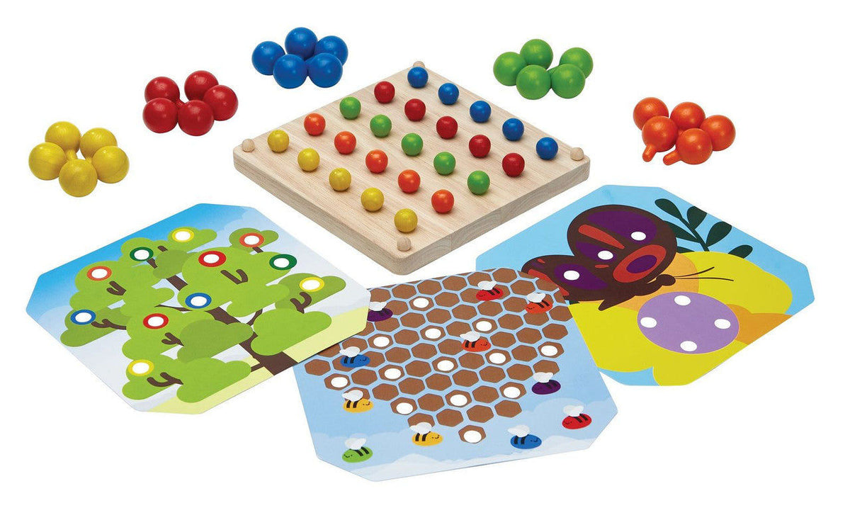 PlanToys Creative Peg Board