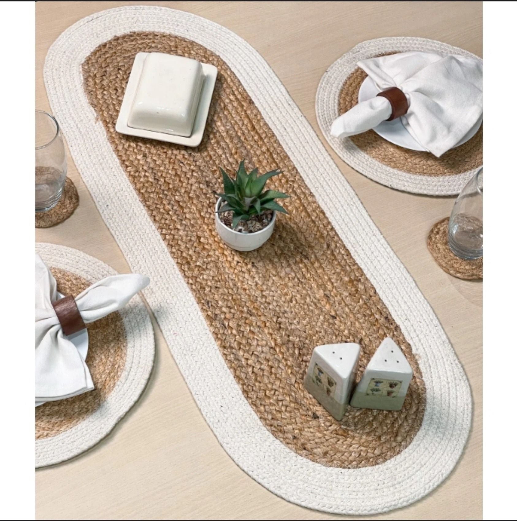 4 pcs Round Heat Resistant Dining Table Runner for Dining TaLive Beautiful ! Heat Resistant Natural Jute Braided Dining Table Runner Rustic Farmhouse Decor (Beige/White, 13X36 inch Oval)ble
