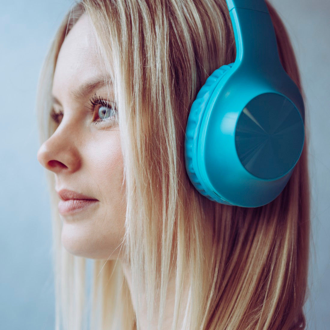Hama "Calypso" Bluetooth® headphones, over-ear, microphone, bass booster,MULTI COLOR