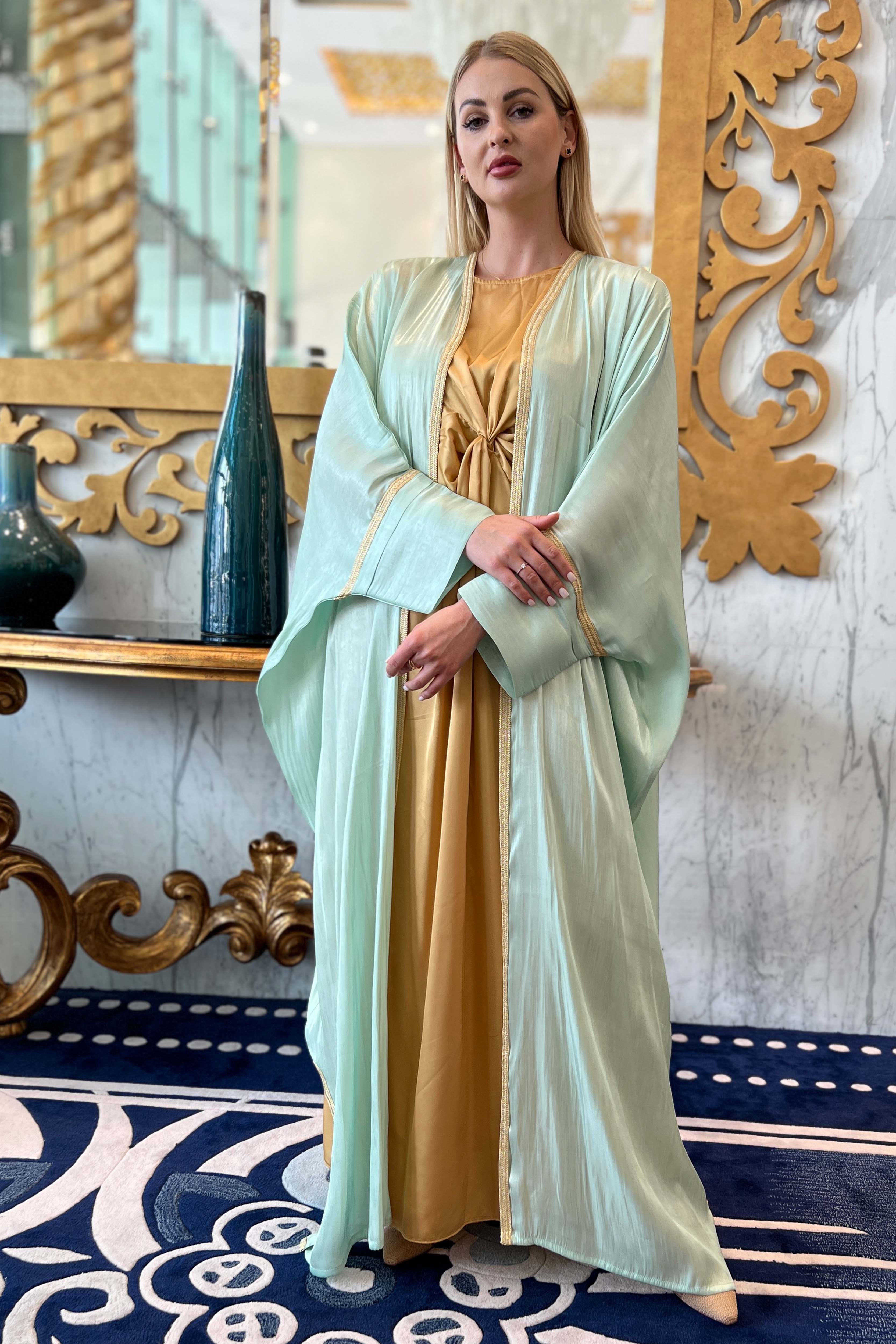 MOiSTREET Green Cyan Rotana Shimmer Bhist Abaya Set