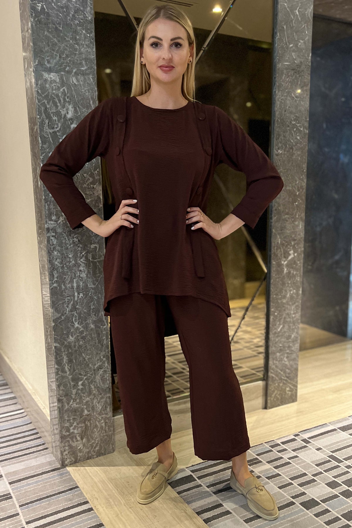 MOiSTREET Brown CEY Fabric Top And Pants Set