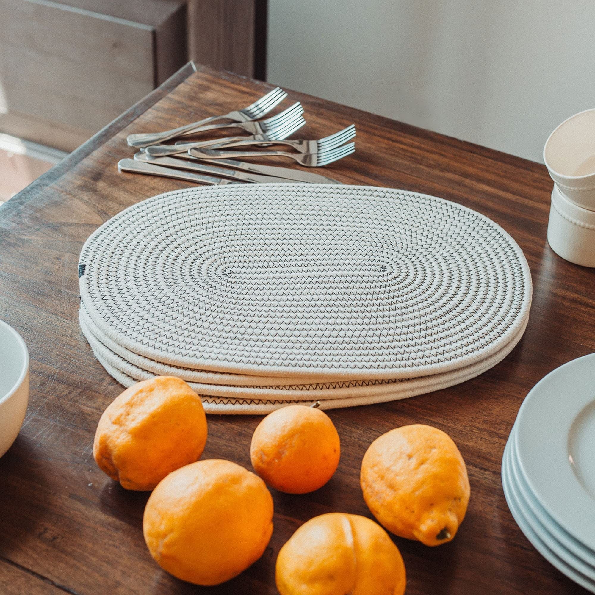 Set of 4 Heat Resistant Braided Oval Cloth Placemats for Kitchen