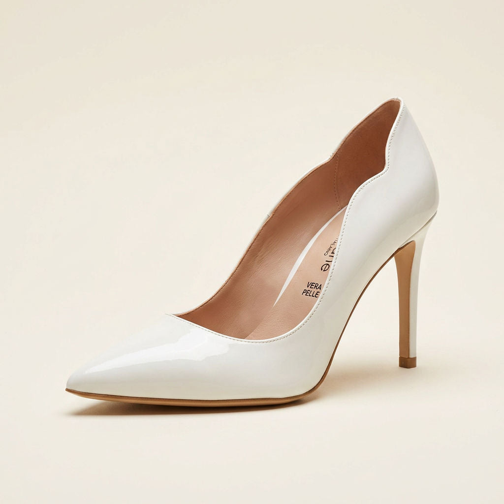 KOAN Onde Piane White Curved-Topline Stiletto Pump