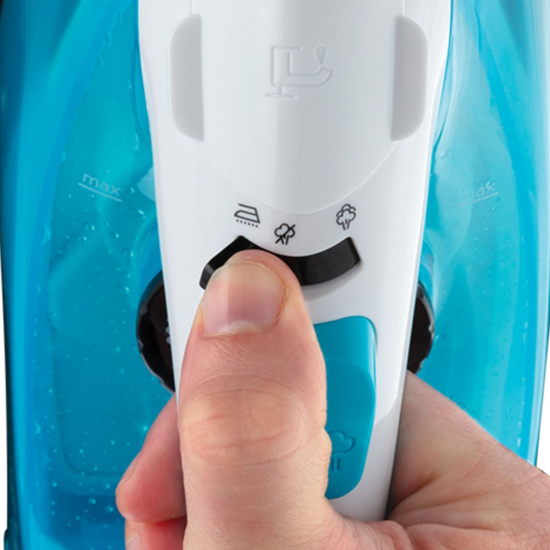 Russell Hobbs Light & Easy Steam Iron, 1800W, 25580
