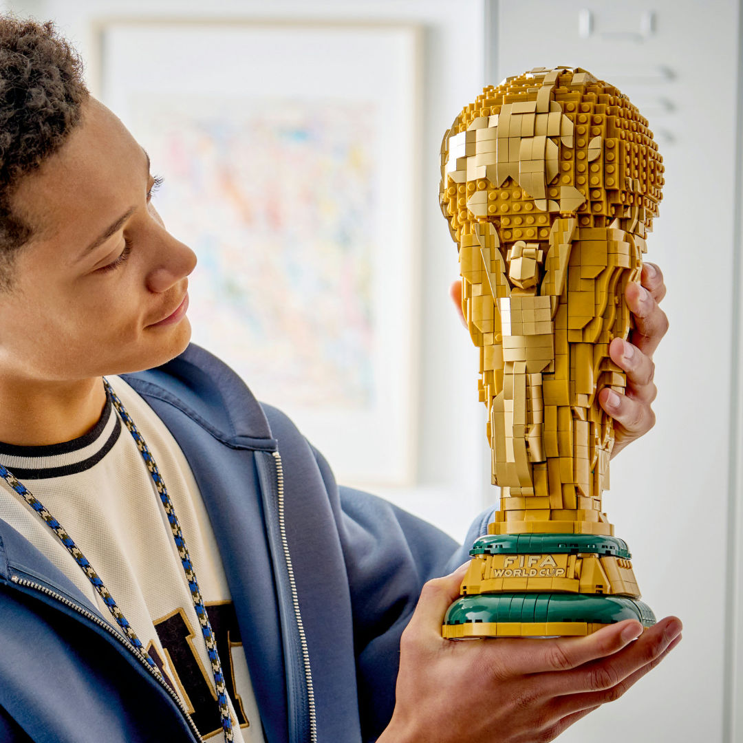 LEGO Editions FIFA World Cup Official Trophy 43020 Building Toy Set, 2842 Pieces, For Age 12+ Years