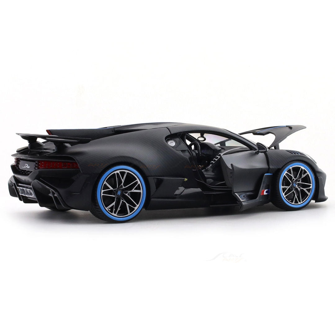 Bburago Bugatti Divo 50th Anniversary, Carbon Fiber, 1:18, Die-Cast Car, Black/Blue