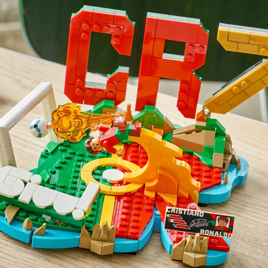 LEGO Editions Cristiano Ronaldo Soccer Highlights 43012 Building Set, 490 Pieces, For Age 10+ Years