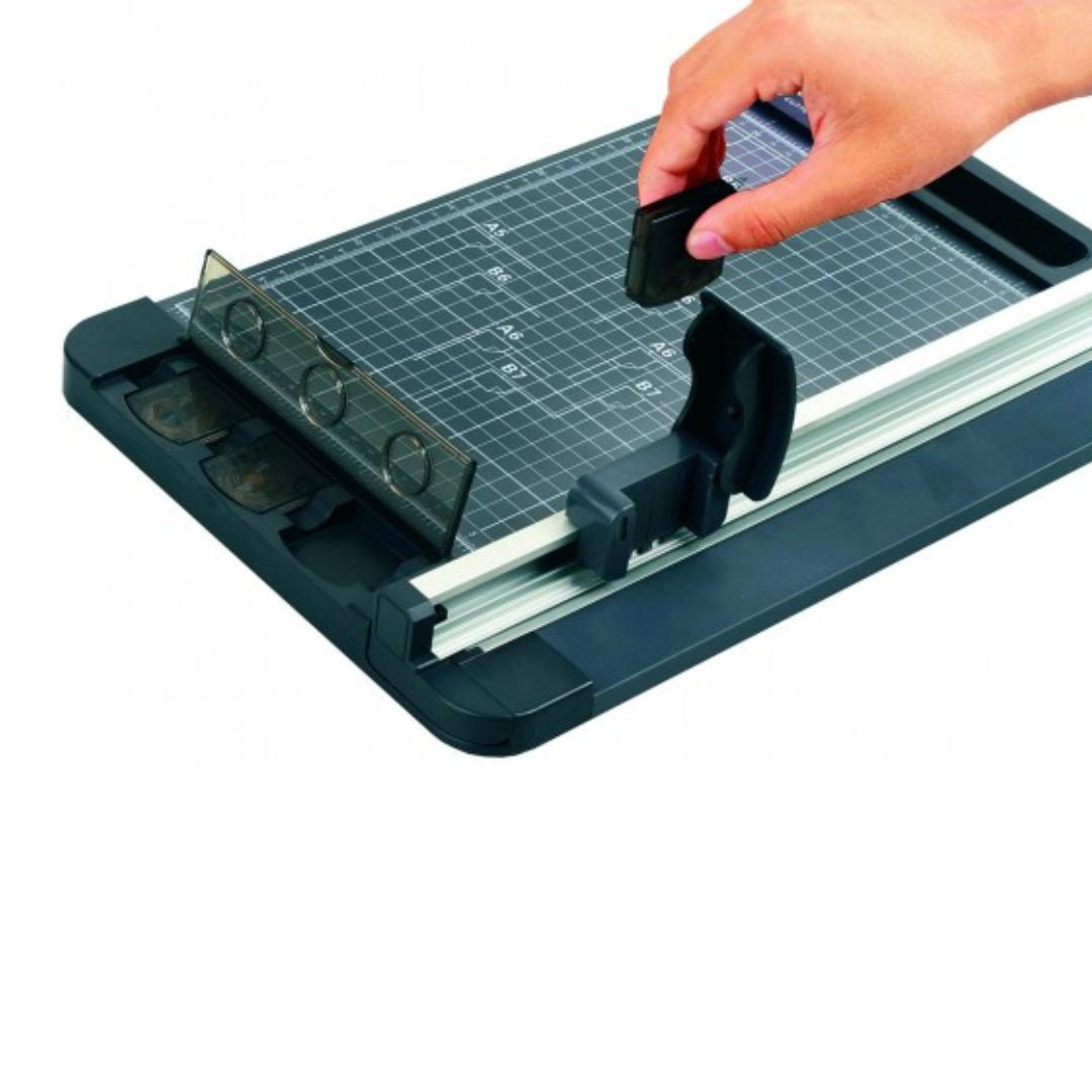 RSC Jielisi Rotary Paper Cutter
