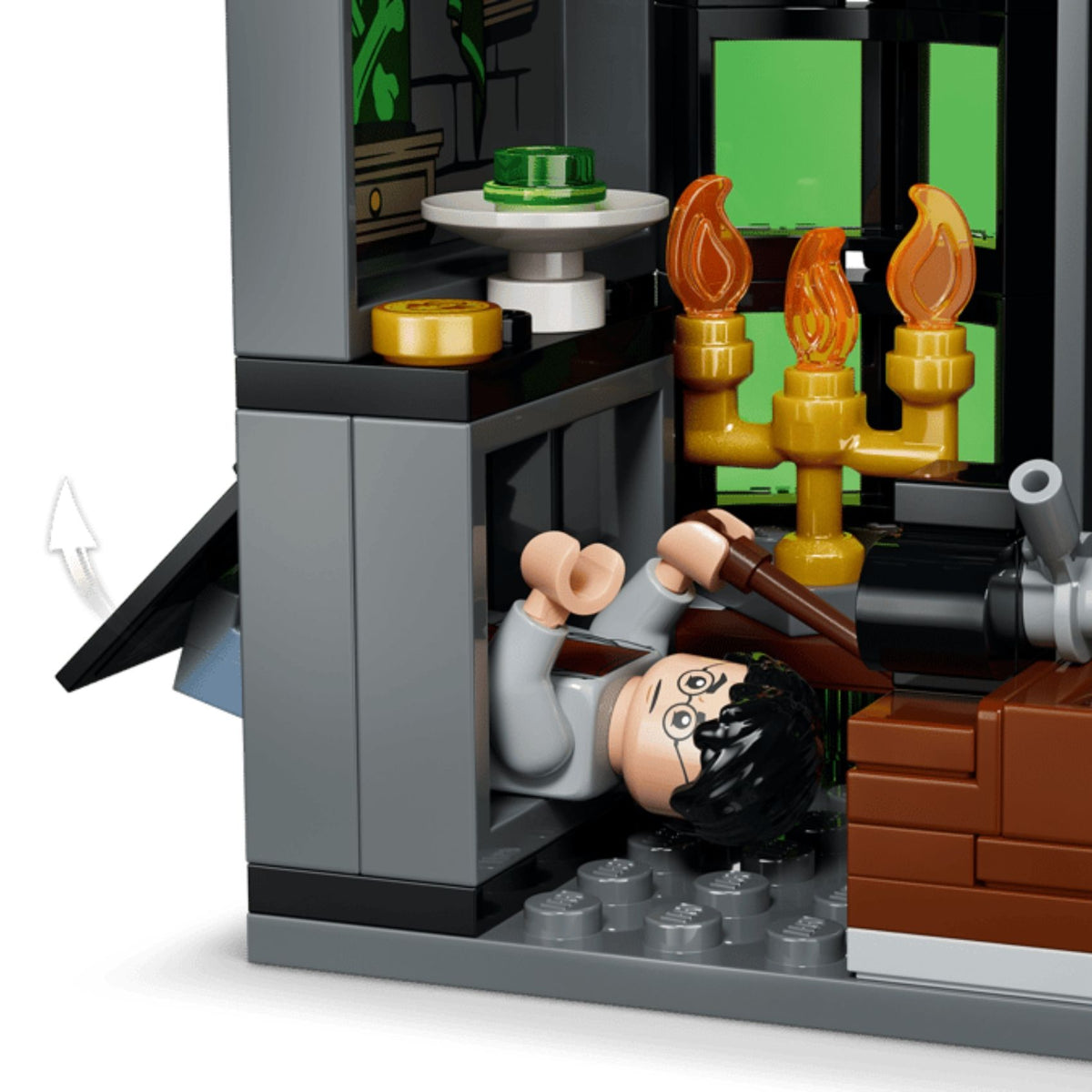 LEGO Harry Potter 76471 Knockturn Alley Wizarding Shops Building Toy Set, 788 Pieces for Girls and Boys Ages 8 Years and Above