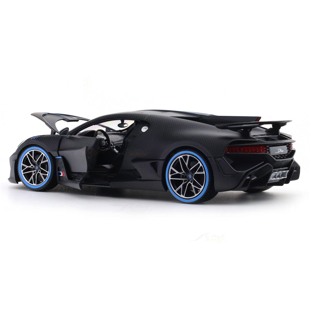 Bburago Bugatti Divo 50th Anniversary, Carbon Fiber, 1:18, Die-Cast Car, Black/Blue