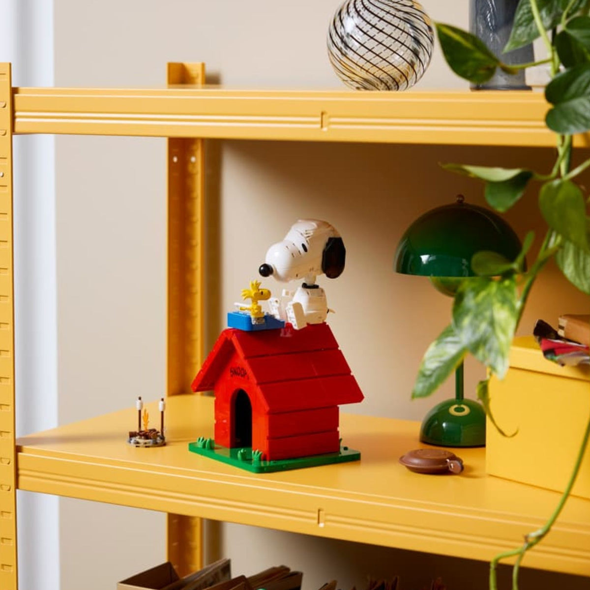 LEGO Ideas 21368 Peanuts Snoopy’s Doghouse Building Toy Set, 964 Pieces for Adults 18 Years and Above