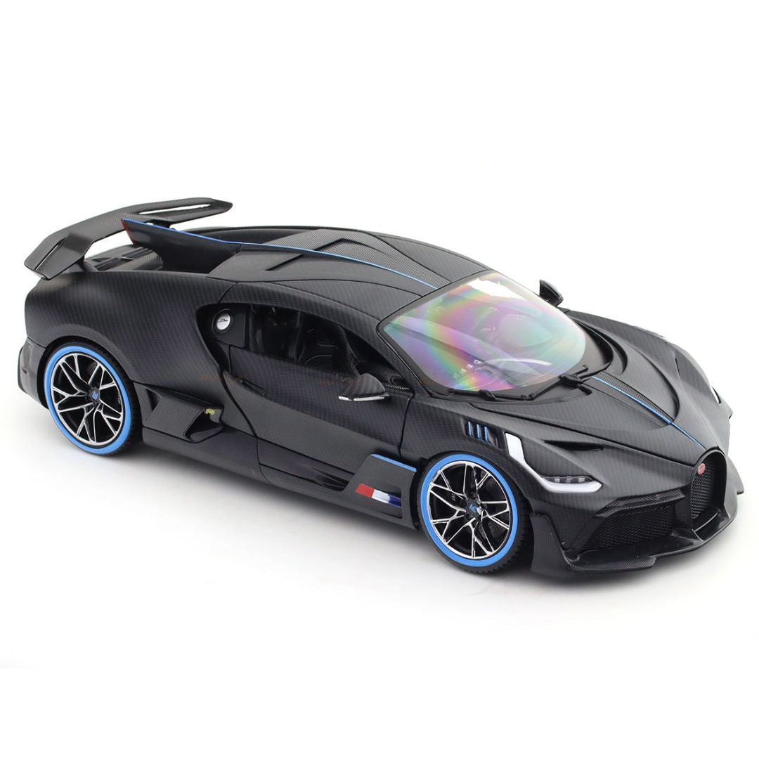Bburago Bugatti Divo 50th Anniversary, Carbon Fiber, 1:18, Die-Cast Car, Black/Blue