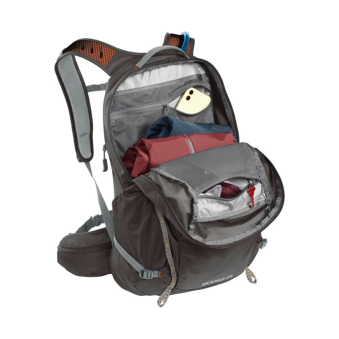 Camelbak Rim Runner™  X30 Hiking Backpack, Terra Series, Storm Grey