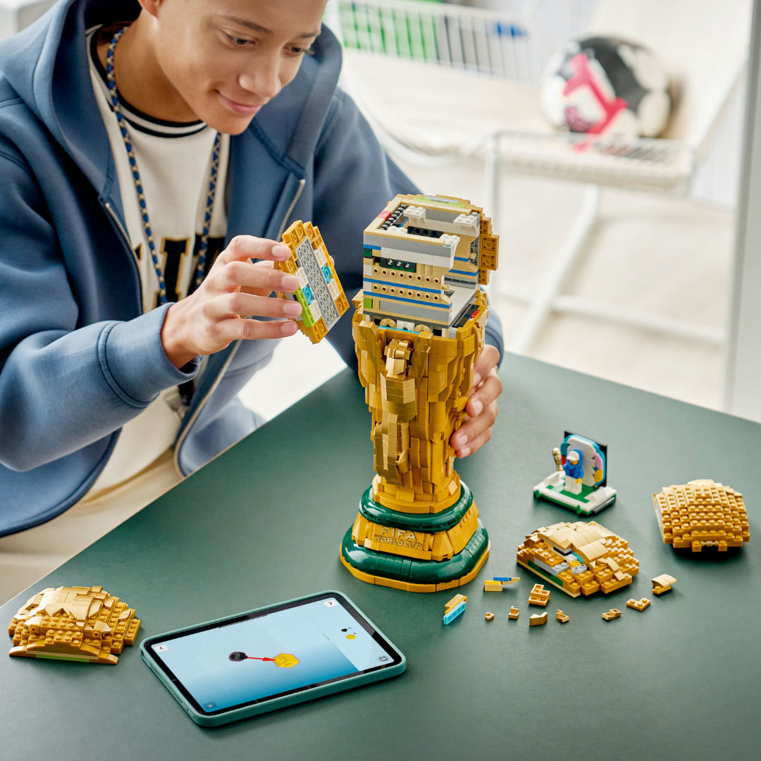 LEGO Editions FIFA World Cup Official Trophy 43020 Building Toy Set, 2842 Pieces, For Age 12+ Years