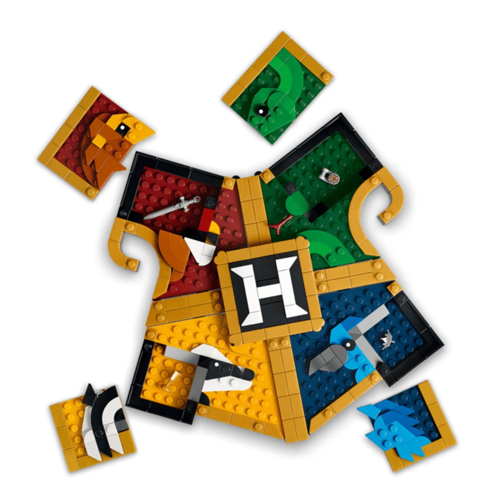 LEGO Harry Potter 76462 Hogwarts House Crest Building Toy Set, 545 Pieces for Girls and Boys Ages 12 Years and Above