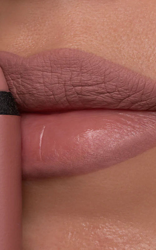 Makeup Studio Stay On Me 16H Long-Lasting Lip Pencil