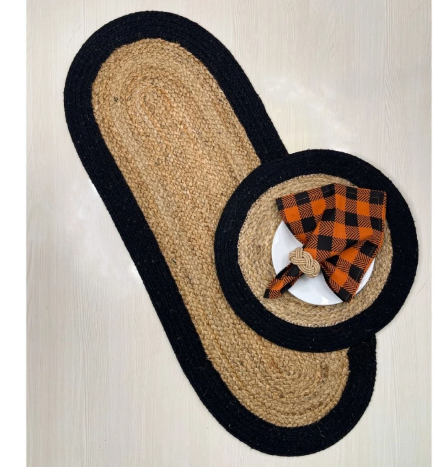 Live Beautiful Heat Resistant Natural Jute Braided Dining Table Runner Rustic Farmhouse Decor Beige/Black 13X36 Inch Oval