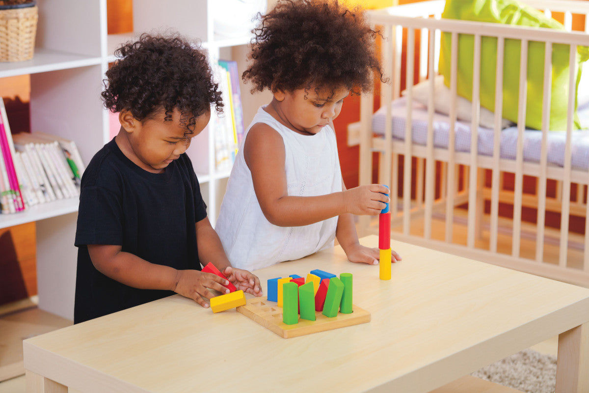 PlanToys Geometric Peg Board
